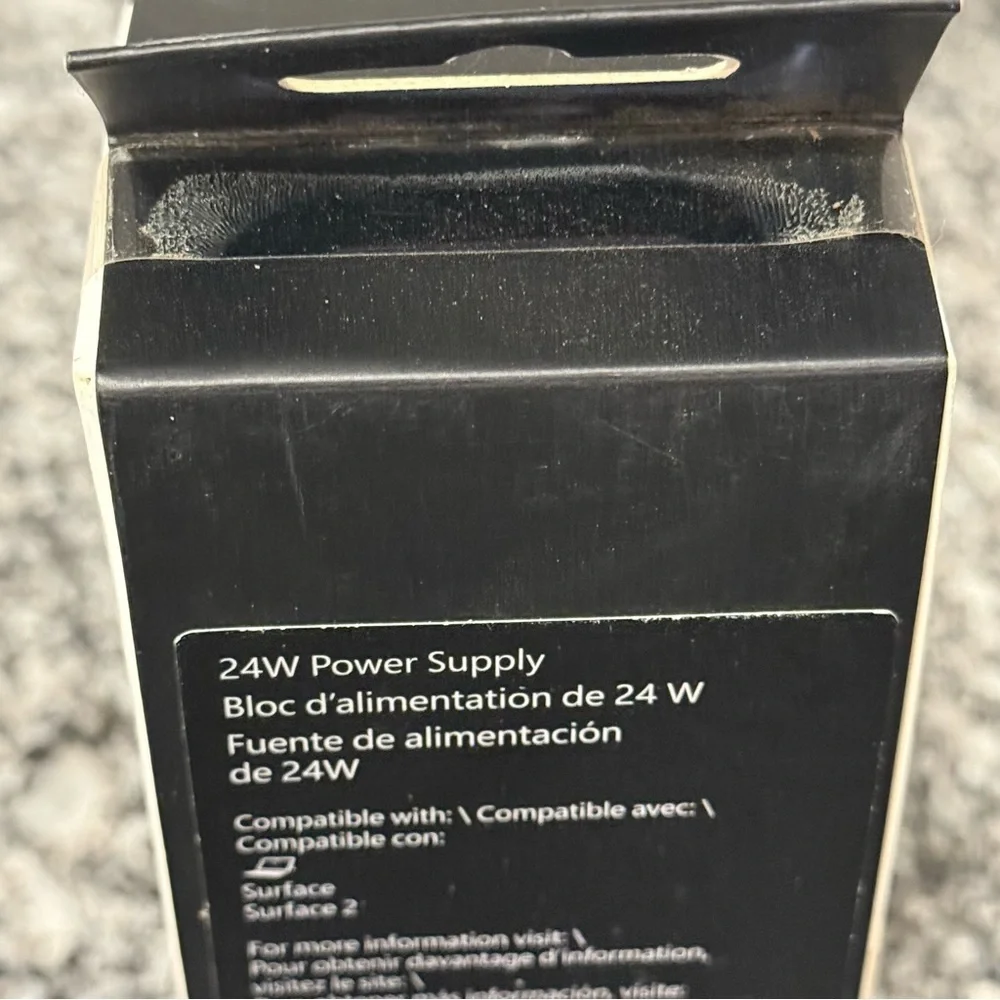 Microsoft Surface 24W Power Supply designed Surface 2 Go & RT devices new in box